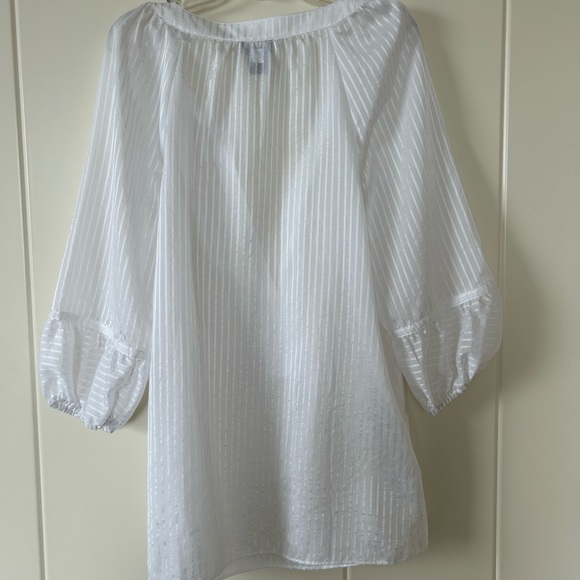 Ann Taylor White Blouse Size S - Picture 2 of 4